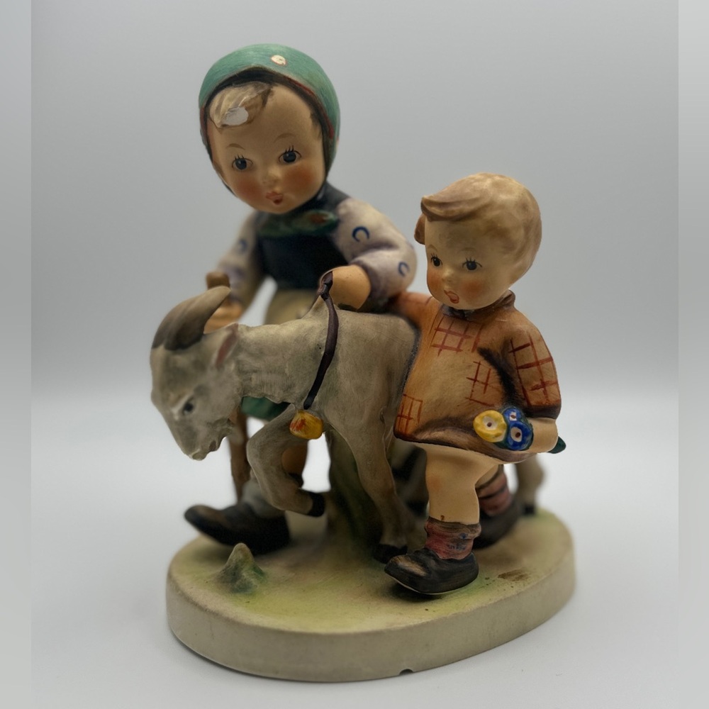 Hummel Homeward Bound- TMK 4 (Hum 334)